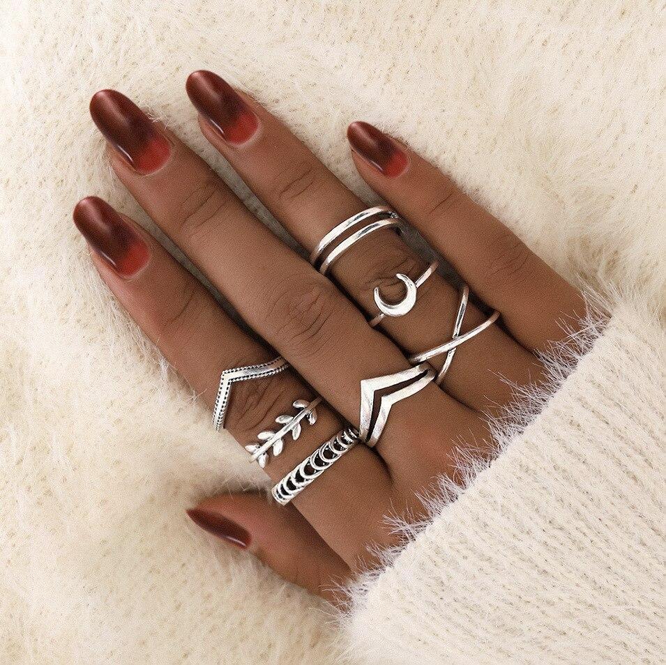 Exclusive Set of 8–12 Rings