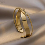Elegant Gold Bracelet