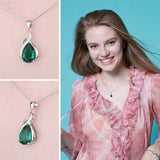 Leonias Emerald Stone Necklace