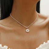 Daisy Necklace with Hanging Daisy