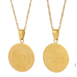 Necklace with Round Pendant