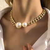 Necklace with Double Chain & Daisies