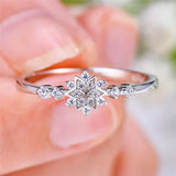 Snowflake-Shaped Ring in Silver