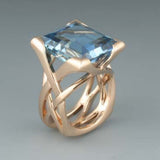 Retro Ring in Rose Gold with Blue Cubic Zirconia