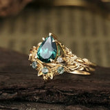 Retro Ring with Green Flower