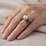 Retro Gold Ring with Pearl