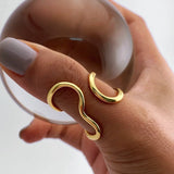 Luma Soft Curve Ring