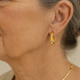 Vintage Flower-Shaped Earrings in Gold