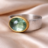 Green Retro Ring with Round Stone